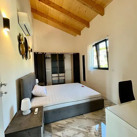 2 Bedroom In Mateka